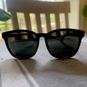 Brand new Gucci sunglasses